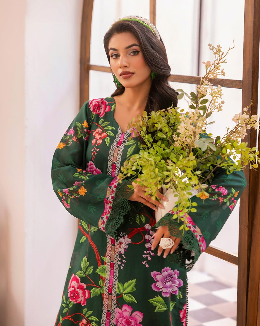 Naqsh 2-Piece Lawn 2025”