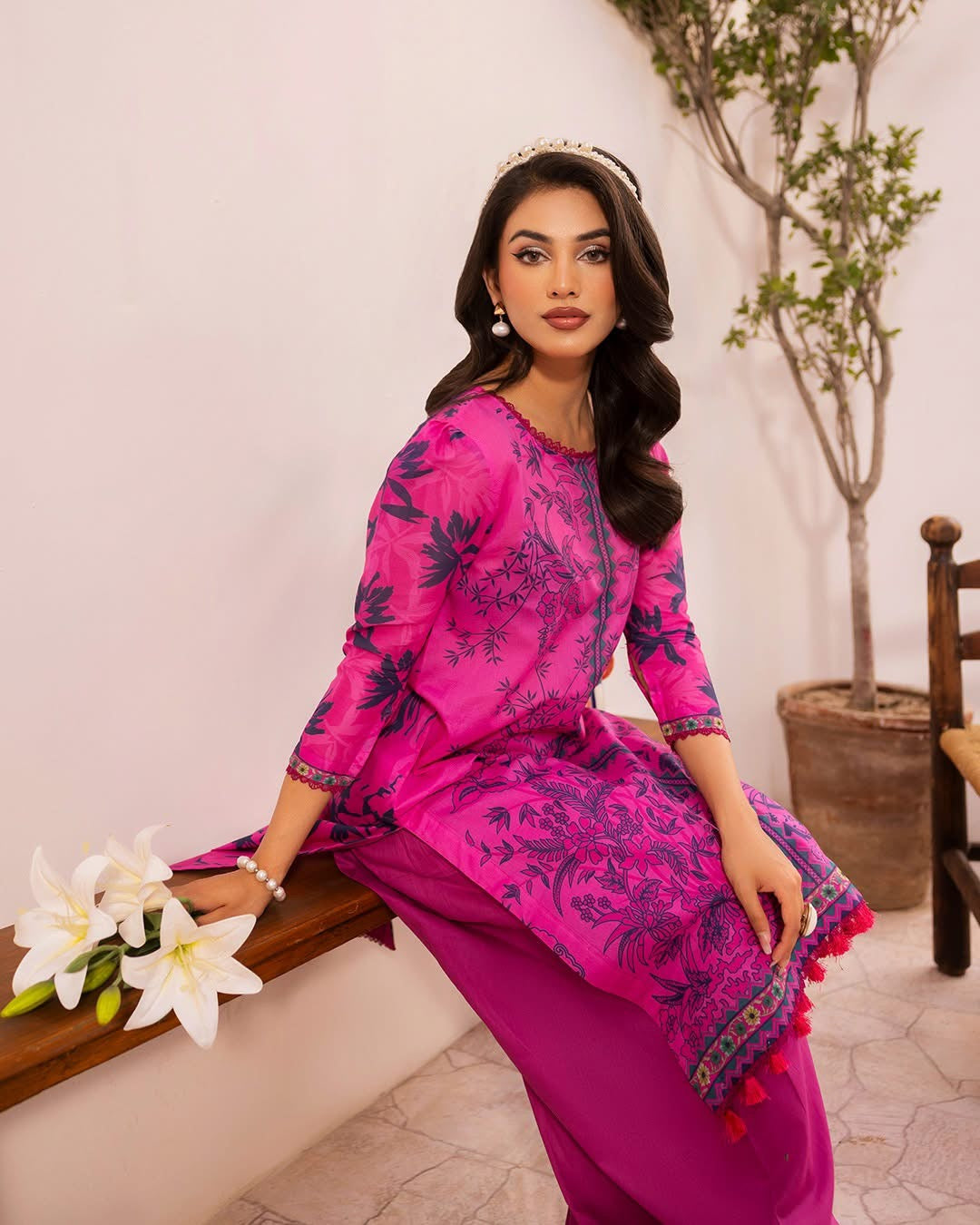 Naqsh 2-Piece Lawn 2025”